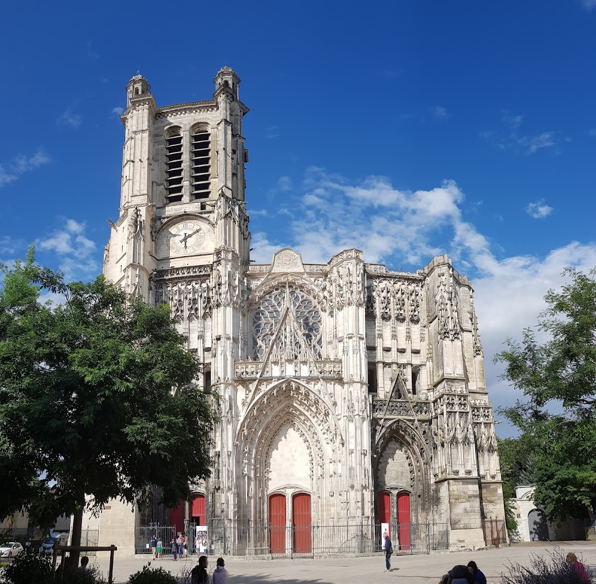 Cathédrale Saint-Pierre Saint-Paul