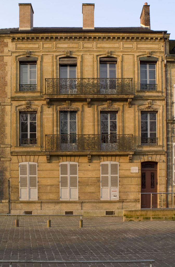 La Maison des Ailleurs