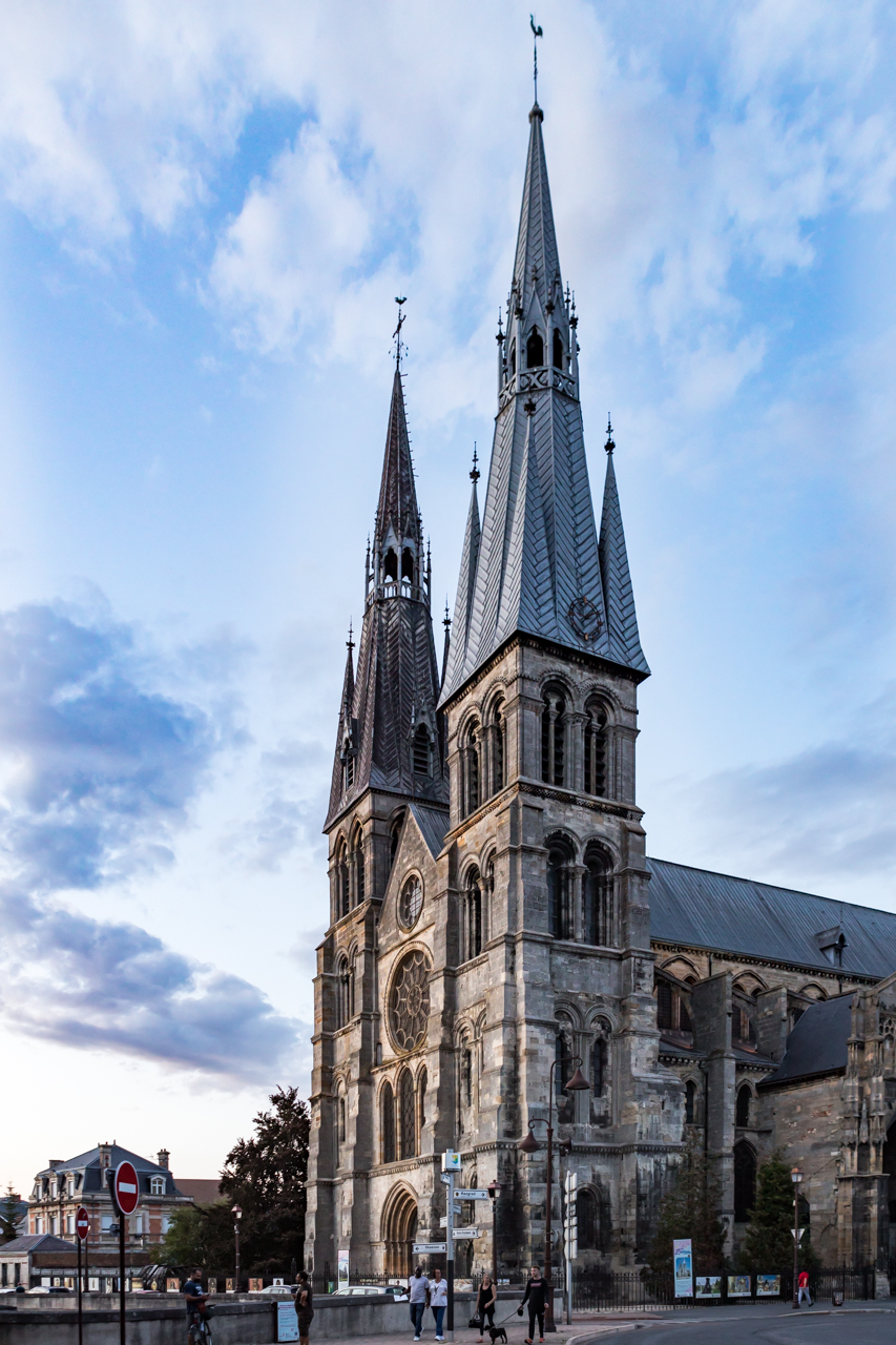 Église Collégiale Notre-Dame-en-Vaux